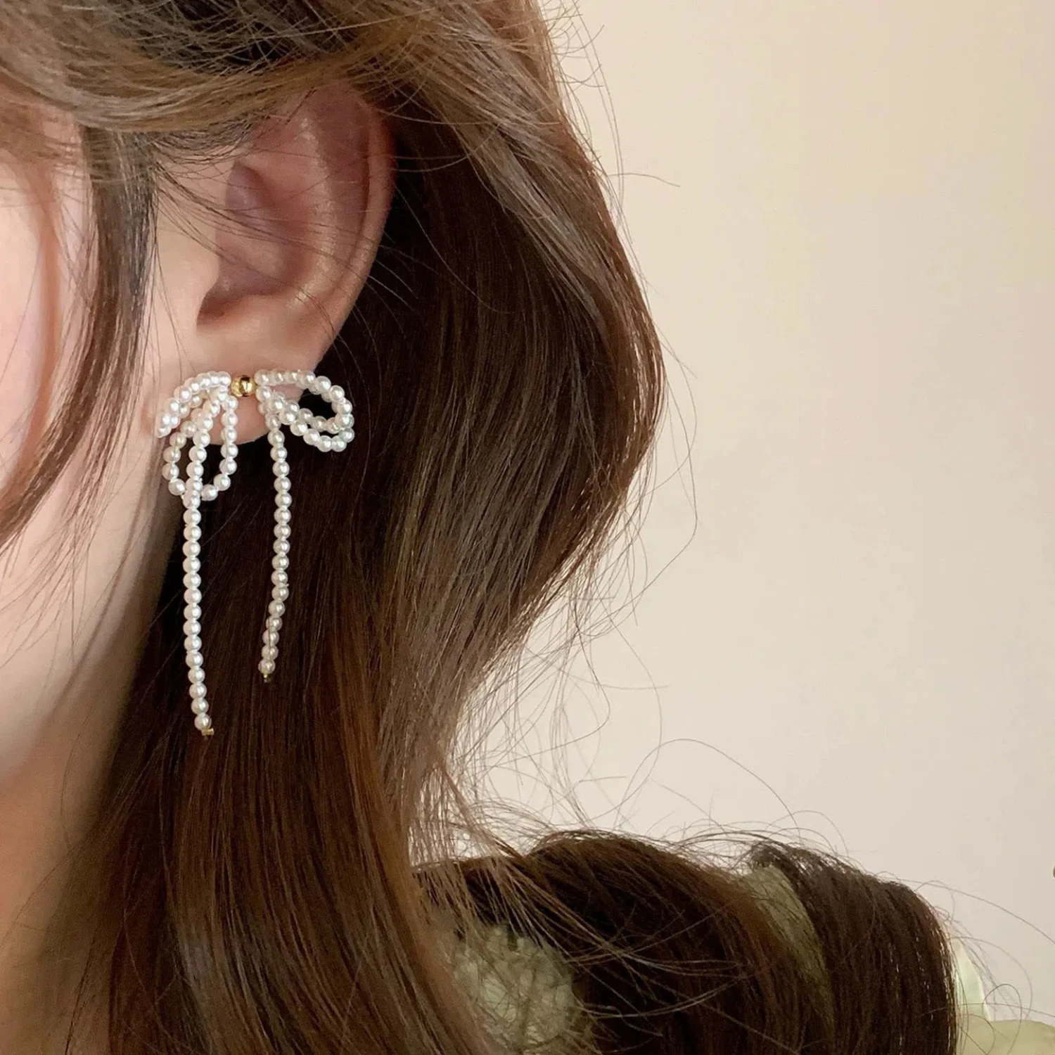 pendientes-de-diseno-minimalista-de-estilo-coreano-elegantes-pendientes-con-lazo-de-perlas-pendientes-de-estilo-frances-de-lujo-ligero