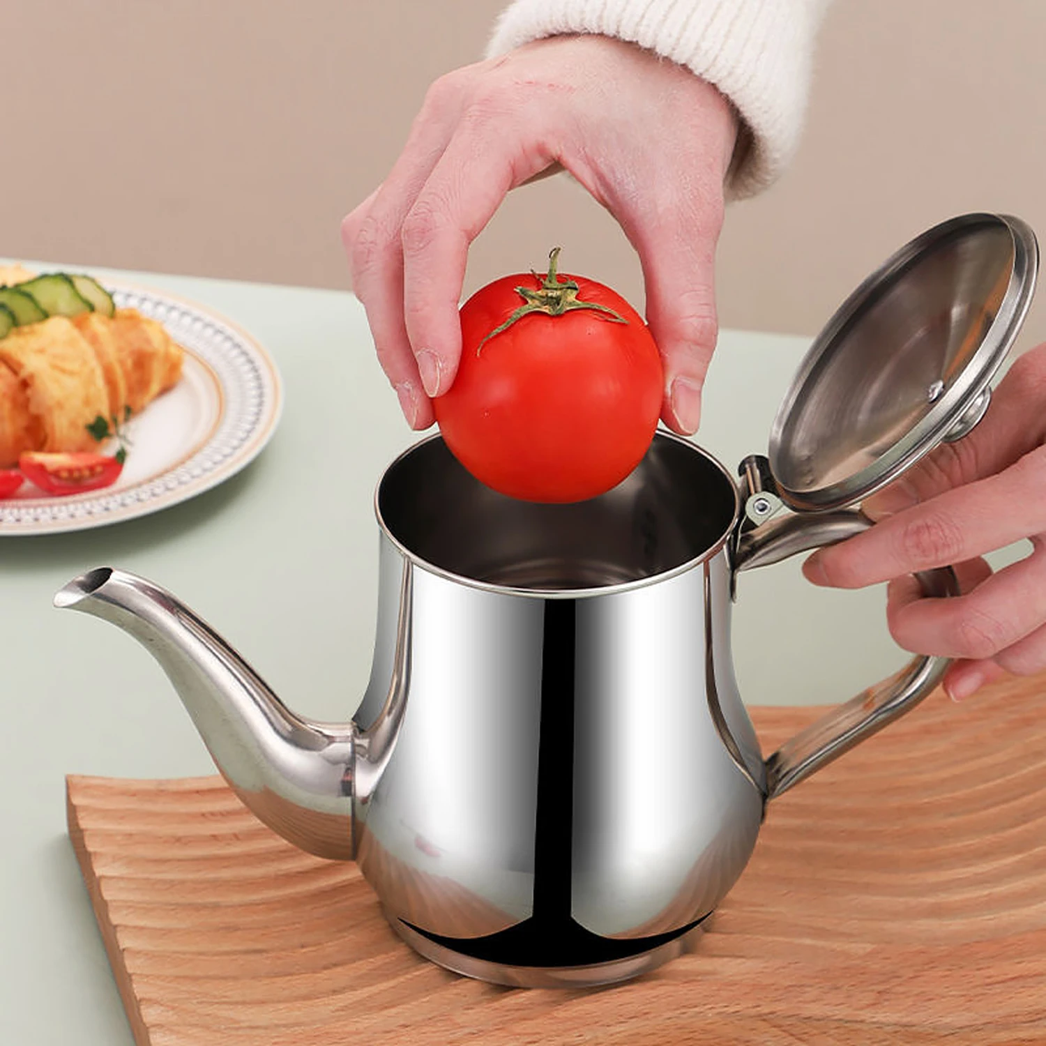 1Pc Household Stainless Steel Oil Pot with Filter Oil Filter Pot Stainless Steel Cooking Oil Storage Pot Kitchen Gadget view 5