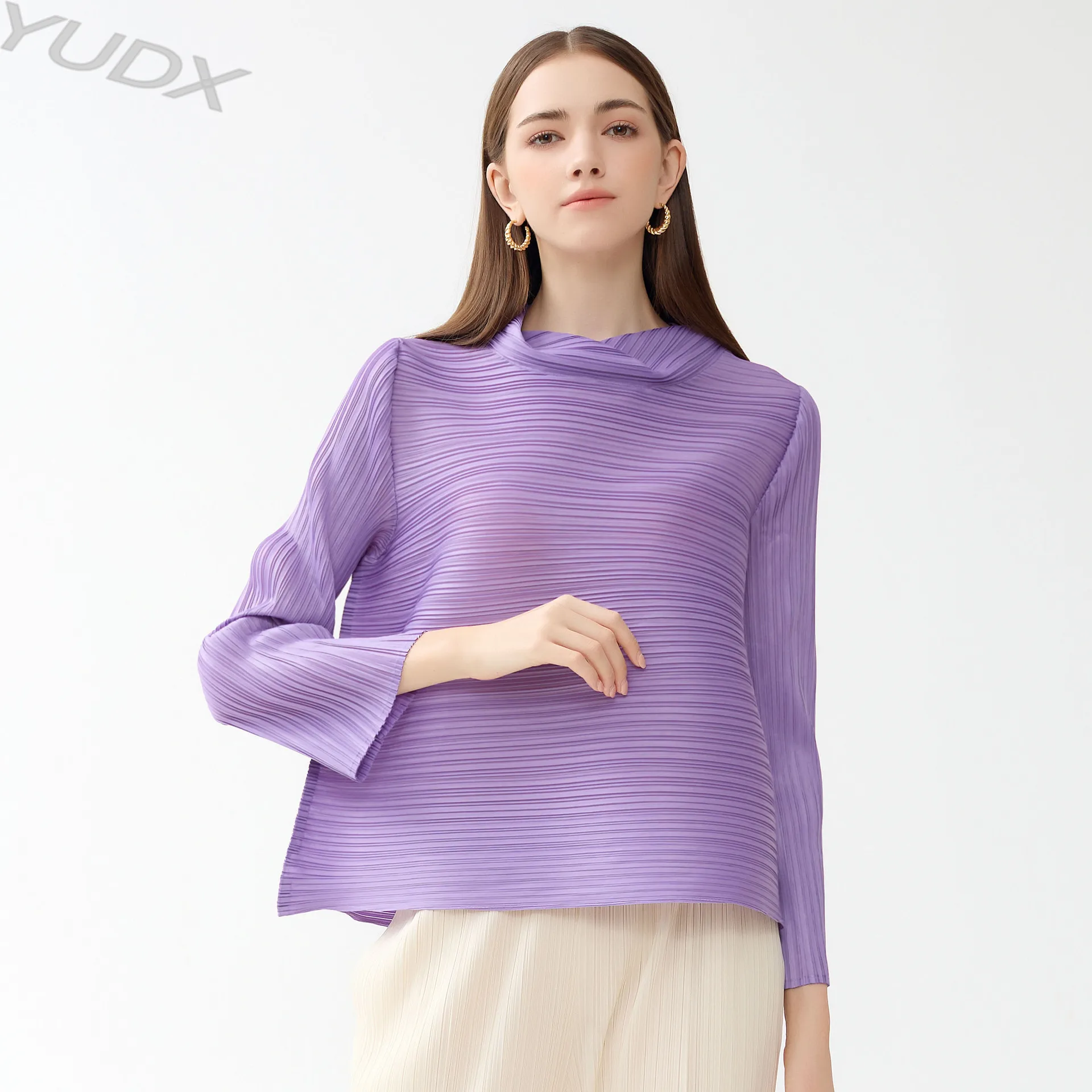 

2023 Autumn New Pleated Casual Wind Long Sleeve A-line Tops Scarf Neck Slim Fashion Solid Color Loose Large Size Women's T-shirt