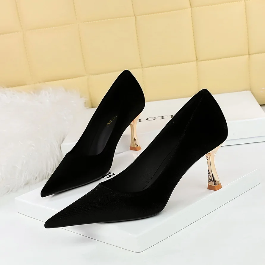 

Fashion And Minimalist Banquet Metal High Heels Xishi Suede Shallow Mouth Pointed Single Wedding Shoes Women Pumps