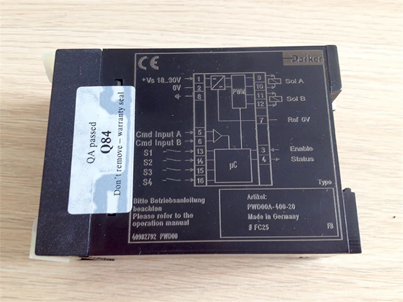 วาล์วไฮดรอลิก Parker เป็นสัดส่วน PWDXXA-400 PLC ใหม่อินพุตแบบอะนาล็อก UN222-1BH32-0XB0คุณภาพสูง