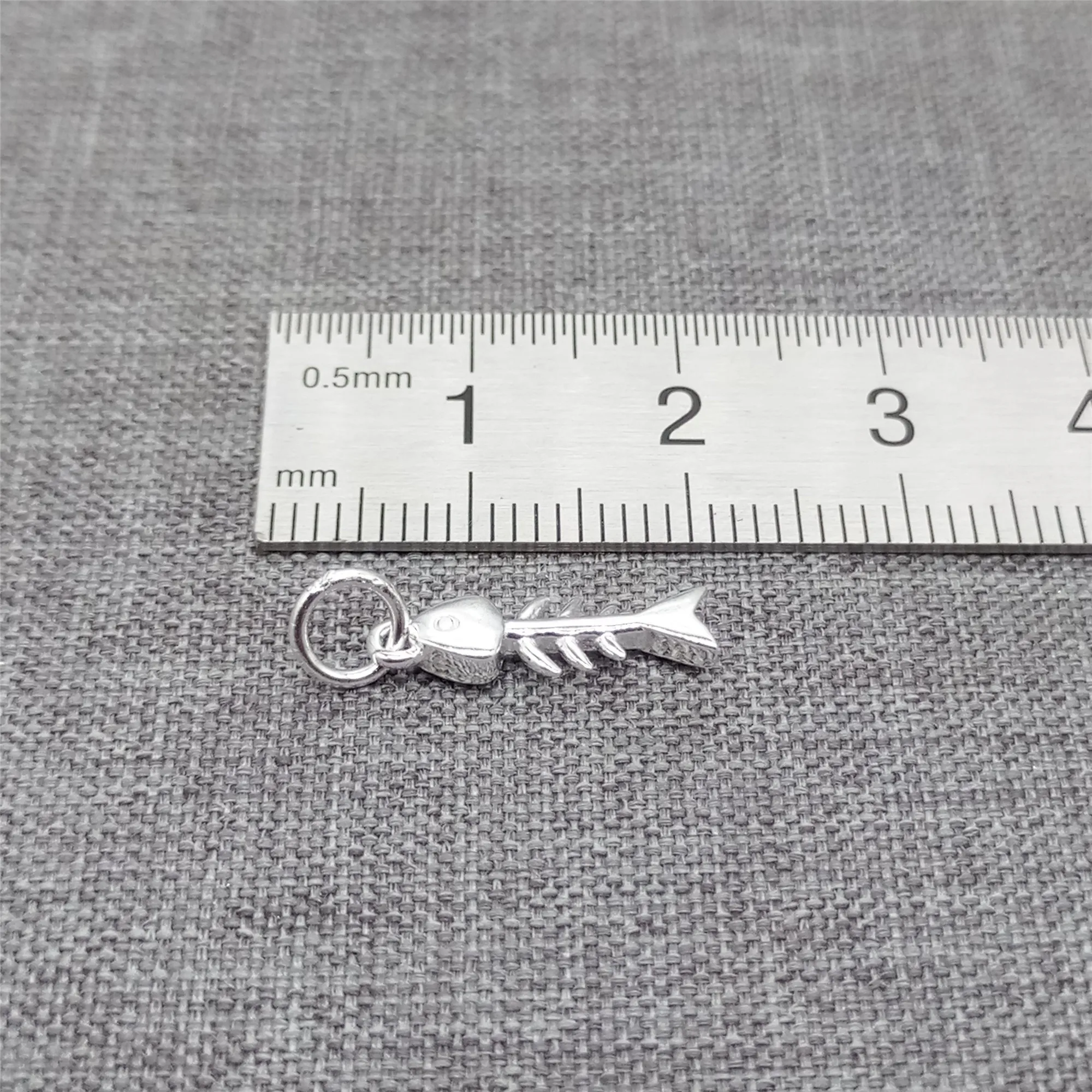 2 Pieces 925 Sterling Silver Fish Skeleton Pendant Charms Double Sided for Bracelet Making