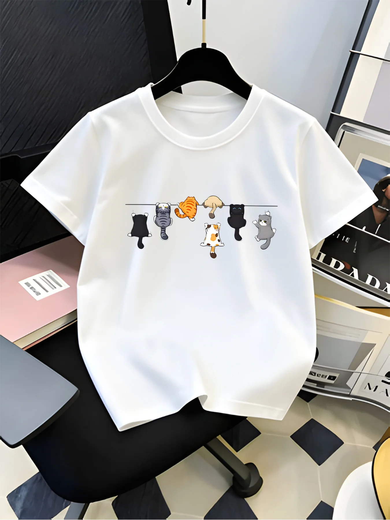 Hanging Cartoon Cats Graphic Kids T Shirt Boys Girls Cute Animal Short Sleeve Tee Family Matching Children Daily Outfit Top