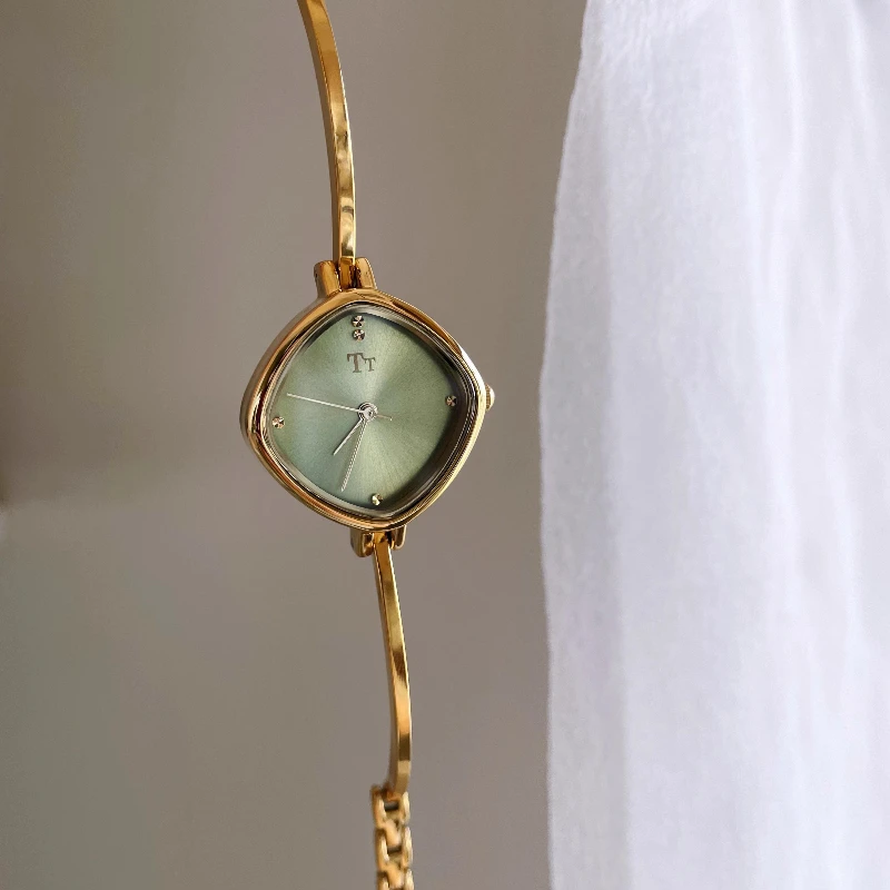 2025 waterproof quartz watch birthday gift student classic trend women's watch elegant and simple