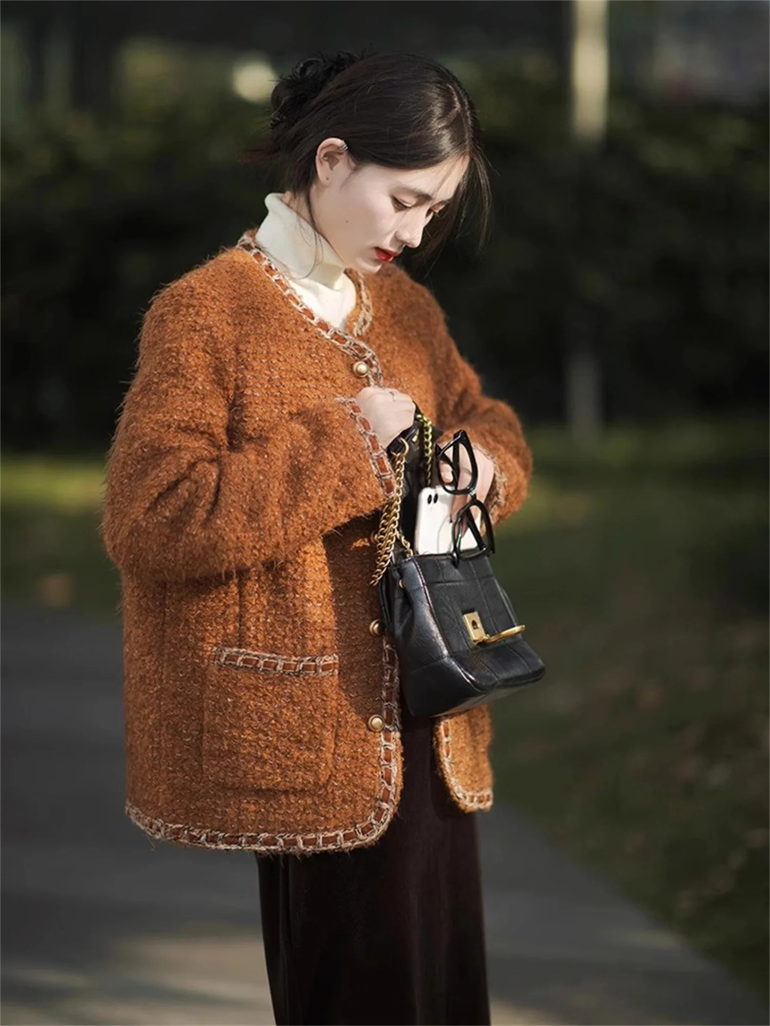 

Fashionable and versatile short style with double zippers and diamond inlaid knitted jacket for women, long sleeves, autumn and