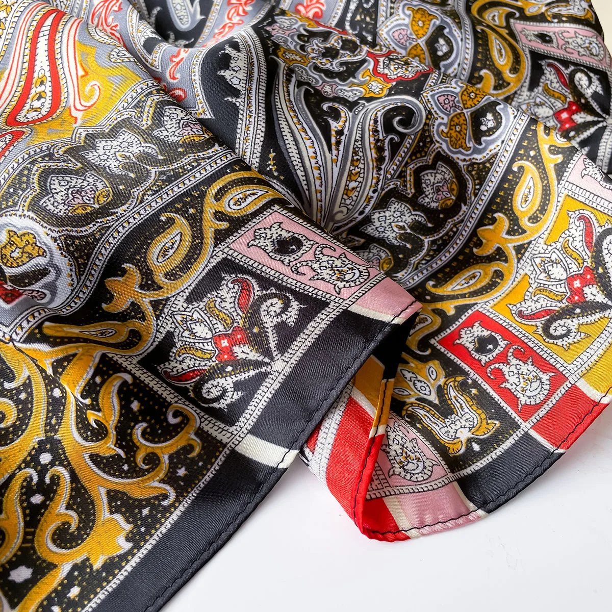 2024 جديد وشاح حريري فاخر البلوز وشاح طباعة رئيس كبير منديل الحجاب شال المرأة باندانا فولارد الخمار