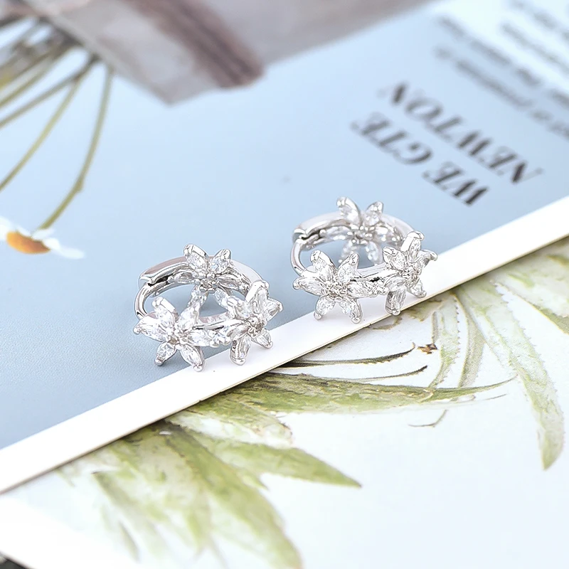 925 sterling zilveren naald prachtig geometrisch ontwerp goud zilver drie bloemen zirkoon oorbellen persoonlijkheid temperament sieraden