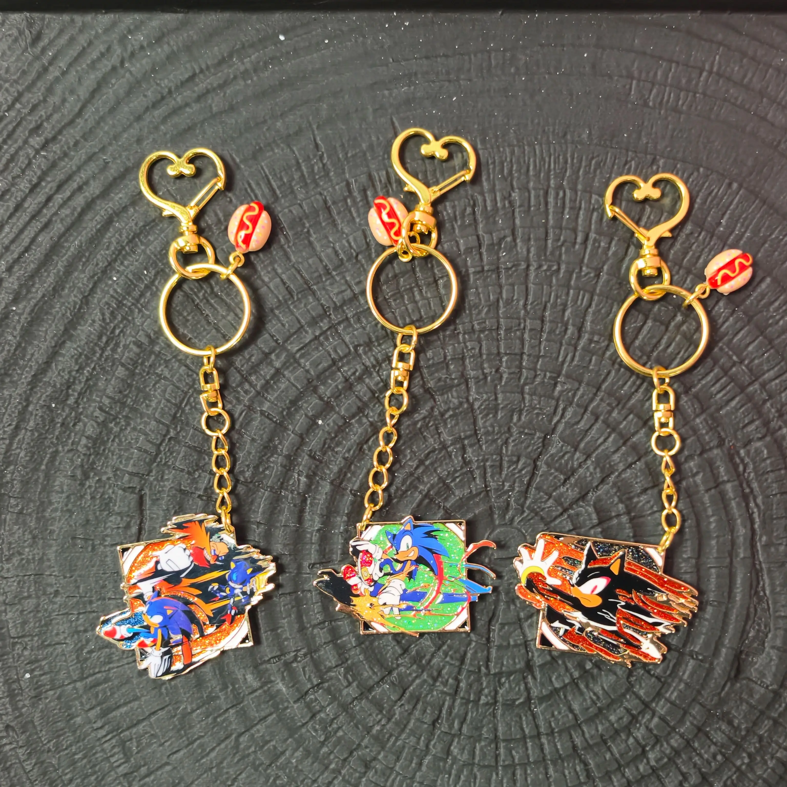 Sonic Cartoon Hedgehog Glitter Metal Bag Charm, Heart Clasp Subculture Anime Figure Backpack Decor Doll Keychain