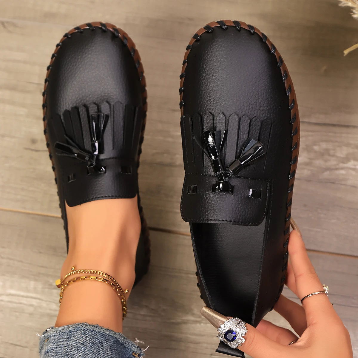 

Women 2026 Flats Sneakers Spring Summer New Loafers Soft-soled Roman Sneakers Women Retro Muffin Bottom Plus Size Women Shoes