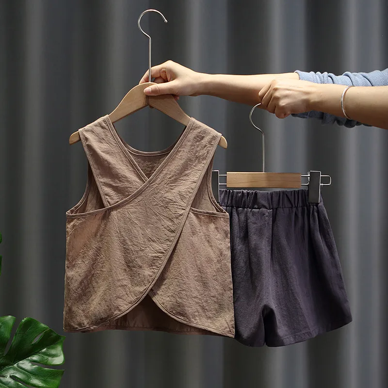 

Boys' summer clothes cotton and linen vest set new children's Korean version handsome shorts two-piece set