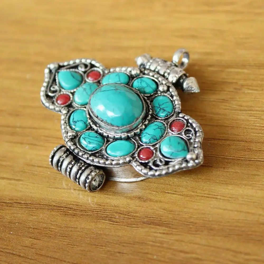 PN282 Tibetan Silver Inlaid Turquoises Stone Prayer Box Gau Amulet Pendant For Woman 2023 New Arrival