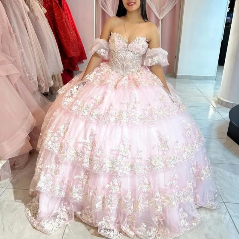 

Светло-розовые платья Quinceanera по индивидуальному заказу с открытыми плечами, многослойная аппликация, длинный хвост, бант, Vestido 15, Quinceanera