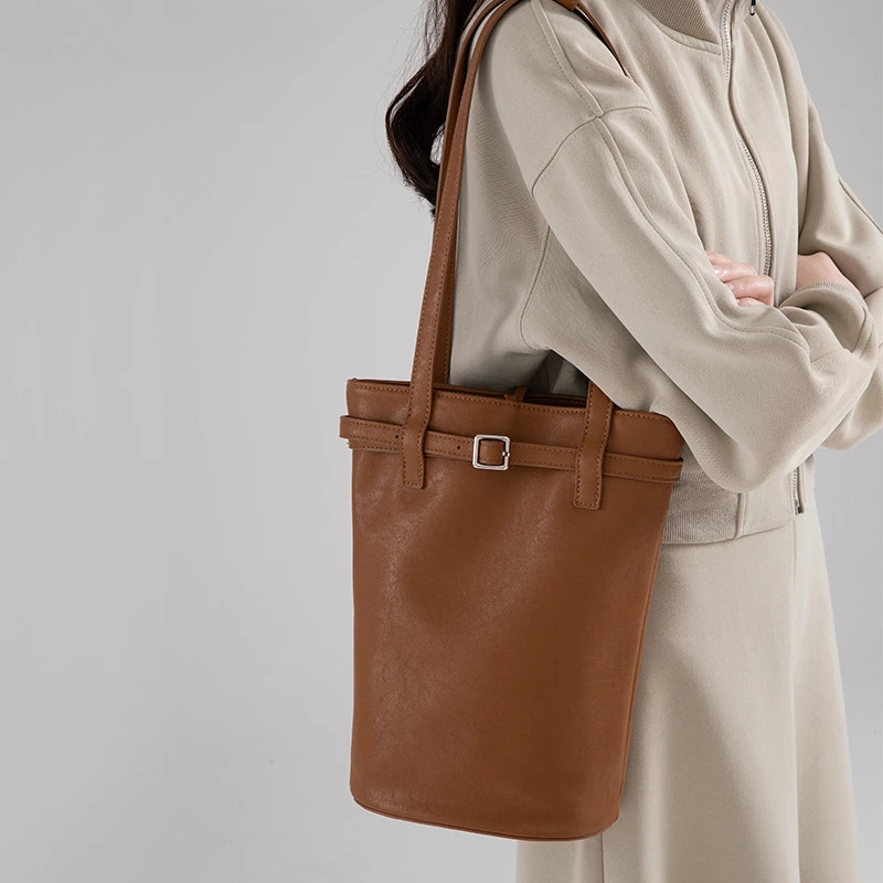 

Vintage women handbag Luxury Designer Bucket shoulder Bag for Female bagpack Commuting PU Leather lady big Totes Back packs