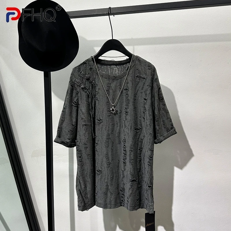 

PFHQ Men's Worn-out Hole Loose Round Neck Short Sleeved T-shirt Niche Design Summer Male Breathable Handsome Tops Chic 21Z4904