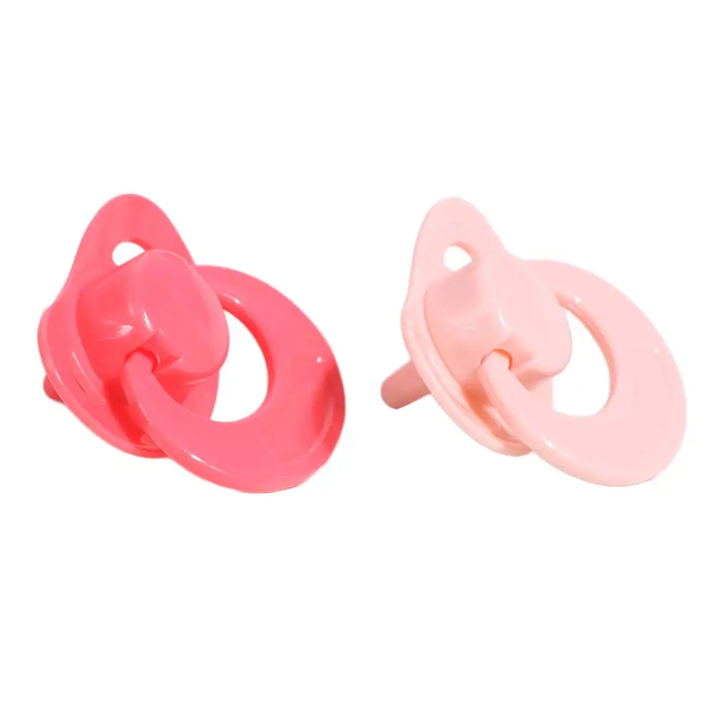 Zestaw do karmienia: butelki na mleko i sok, domek do zabawy z torbą do przechowywania, butelka dla lalek, smoczek, plastikowa butelka do udawania karmienia.