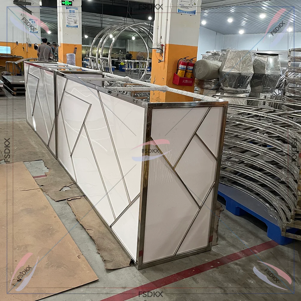 

Modern Wedding Hall Bar Table for Rental