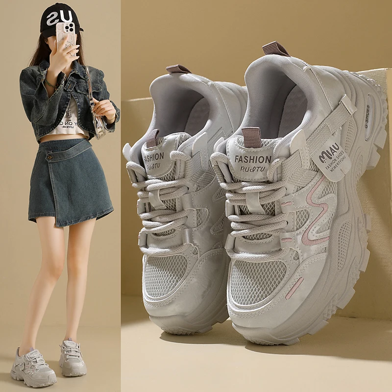 レディース ダッドスニーカー、チャンキーソール、通気性メッシ - Mesh Sneaker Women のレビューと価格