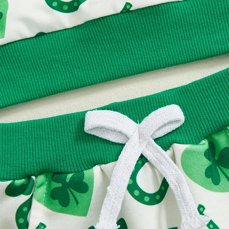 Conjunto de dos piezas con estampado de trébol verde, acogedor suéter con cuello redondo y pantalones de chándal a juego, traje del día de San Patricio para niños pequeños