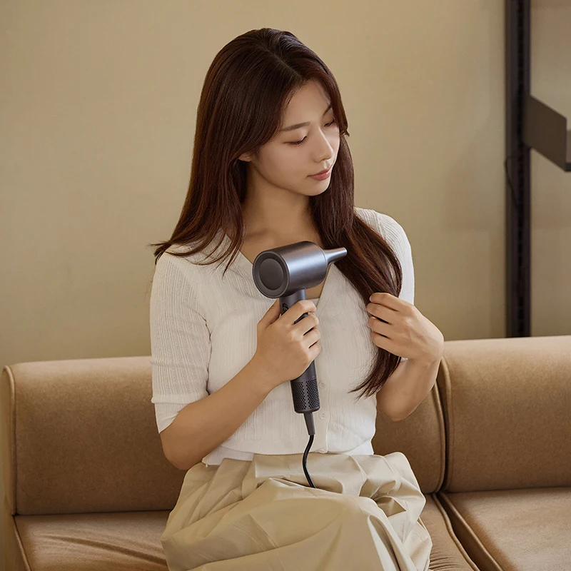 [شحن في نفس اليوم] مجفف شعر أنيون فائق السرعة من Blow-X مع محرك Bldc، لون بيج/رمادي، فوهة مغناطيسية، وحامل متضمن Khd-39
