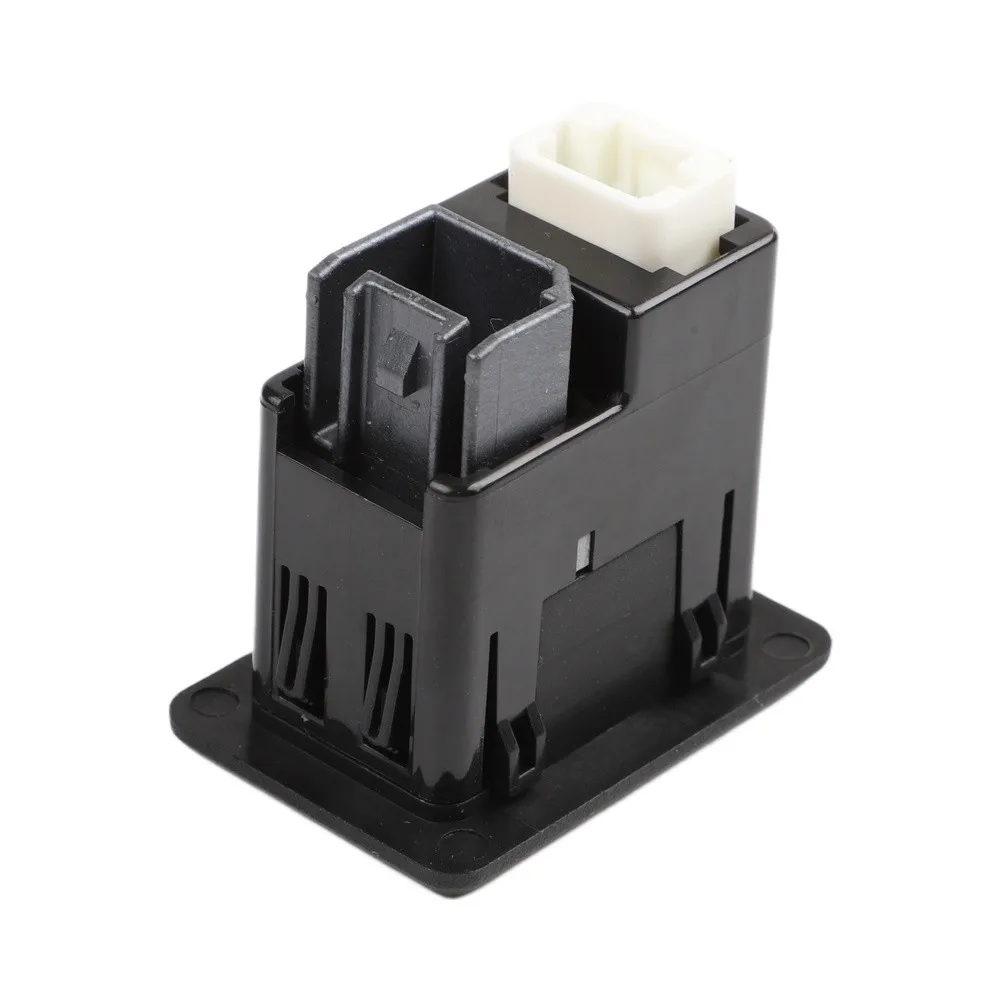 Interface Auxiliary Audio USB Charge Port Adapter For Nissan For 795405024 28023-DF60A Car Electronics Accessories Plastic