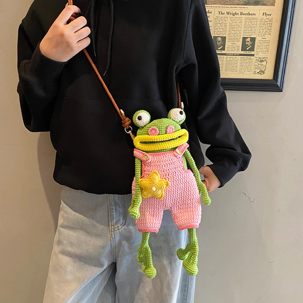 (Finished Product)Cute Big Mouth Frog Coin Bag Hand Woven Small Crossbody Bag DIY Wool Woven Big Mouth Frog Mobile Phone Bag view 3