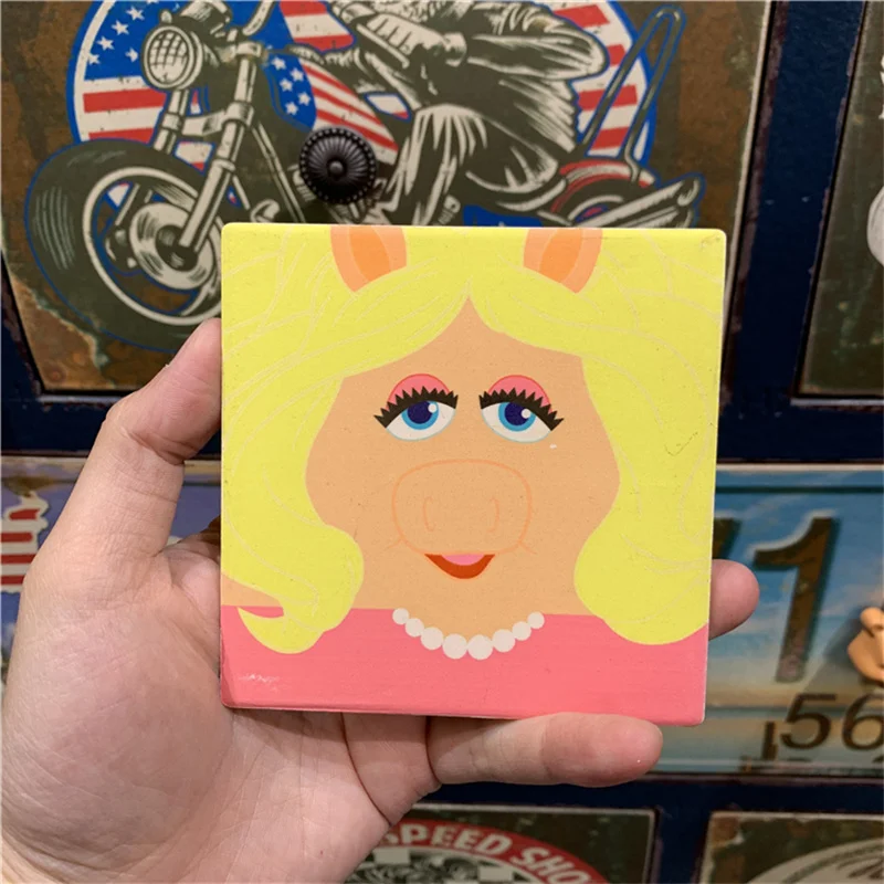 11cm cartoon Miss Piggy ceramics pad KERMIT frog figure toy kids collection Camilla model