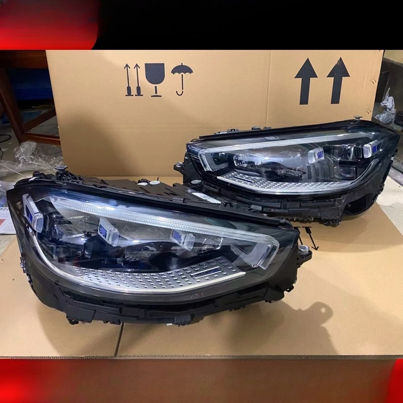 

Подходит для фар-метеоритов (эффект дождя) моделей 22 S400 S450 W223 S300 S350 S500, оригинальные, снятые с автомобиля.