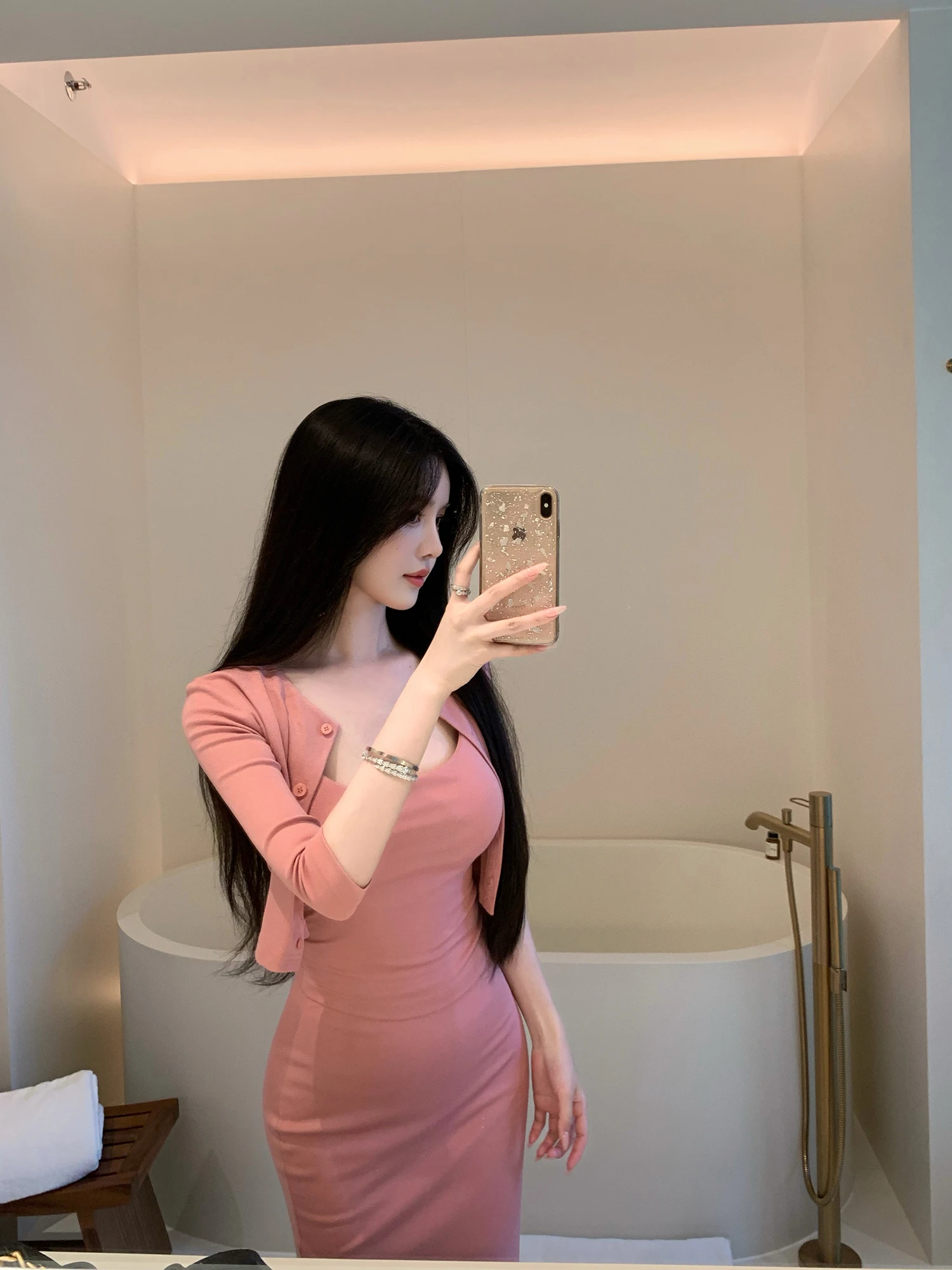 

the Swan Gentle Daily Comfortable Slim Fit Knitted Strap Cardigan Skirt Three Piece Set Women's Fashion Spring Outfit
