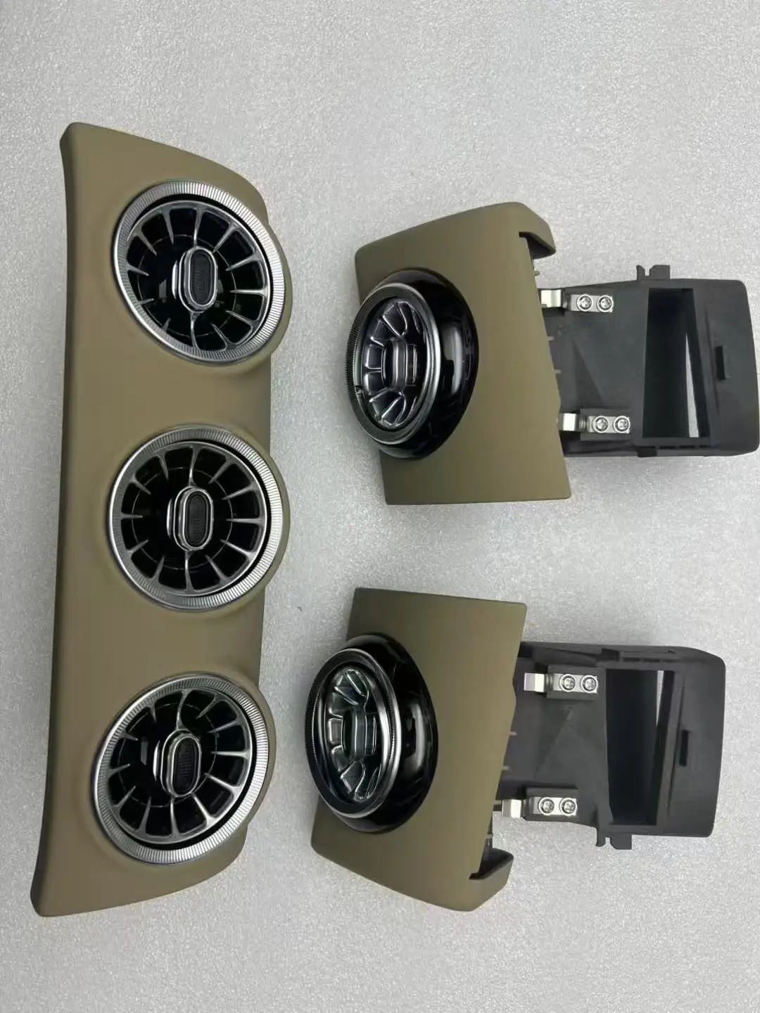 

Accessories Interior Turbine Vent Panel Overlay for R W251 2006-2017 Air Conditioning Panel