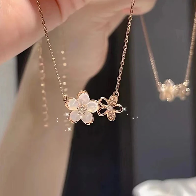 Sakura Necklace For Women A Niche Peach Blossom Collarbone Chain New High-value Necklace Accessories Girls' Jewelry