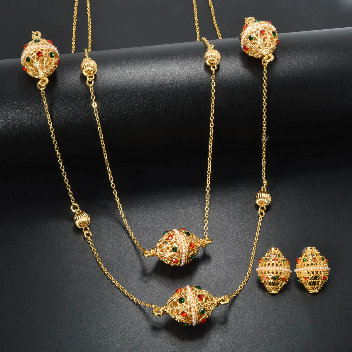 Zestawy biżuterii w nowym stylu pusty luksusowy wisiorek kolorowe kolczyki Dubai 18k gold platerowany naszyjnik przyjęcie urodzinowe akcesoria