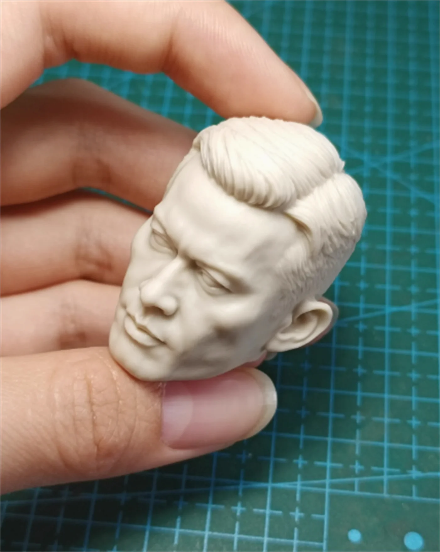 

Ray Lui Male Head Carving Sculpt Asia singer Star 1/6 Model For 12'' Action Figure Body Doll Collection