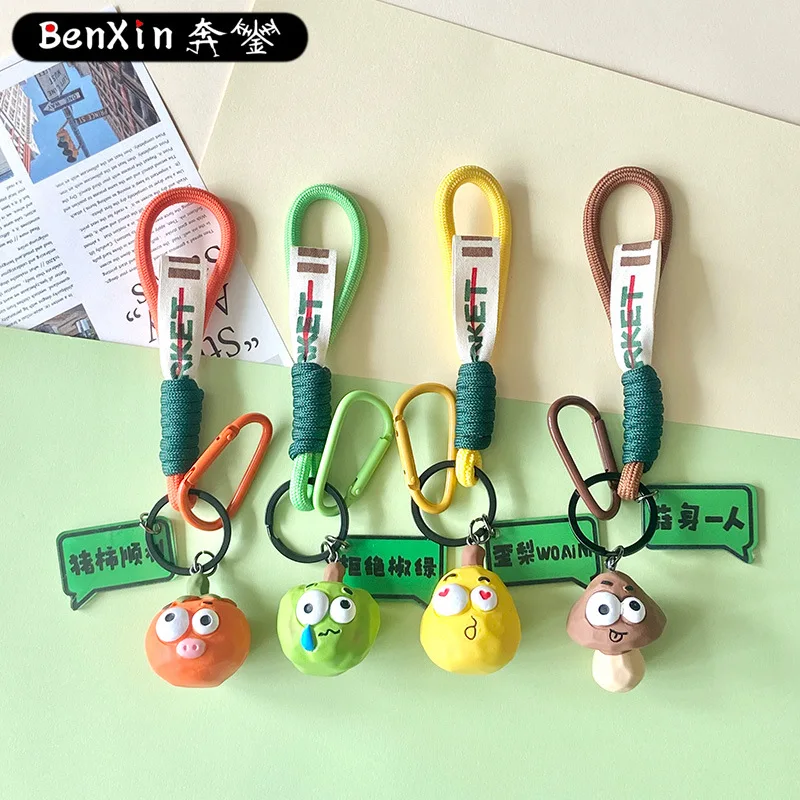 Minso creative figurine keychain bag pendant, cute and personalized car key chain, exquisite small gift pendant