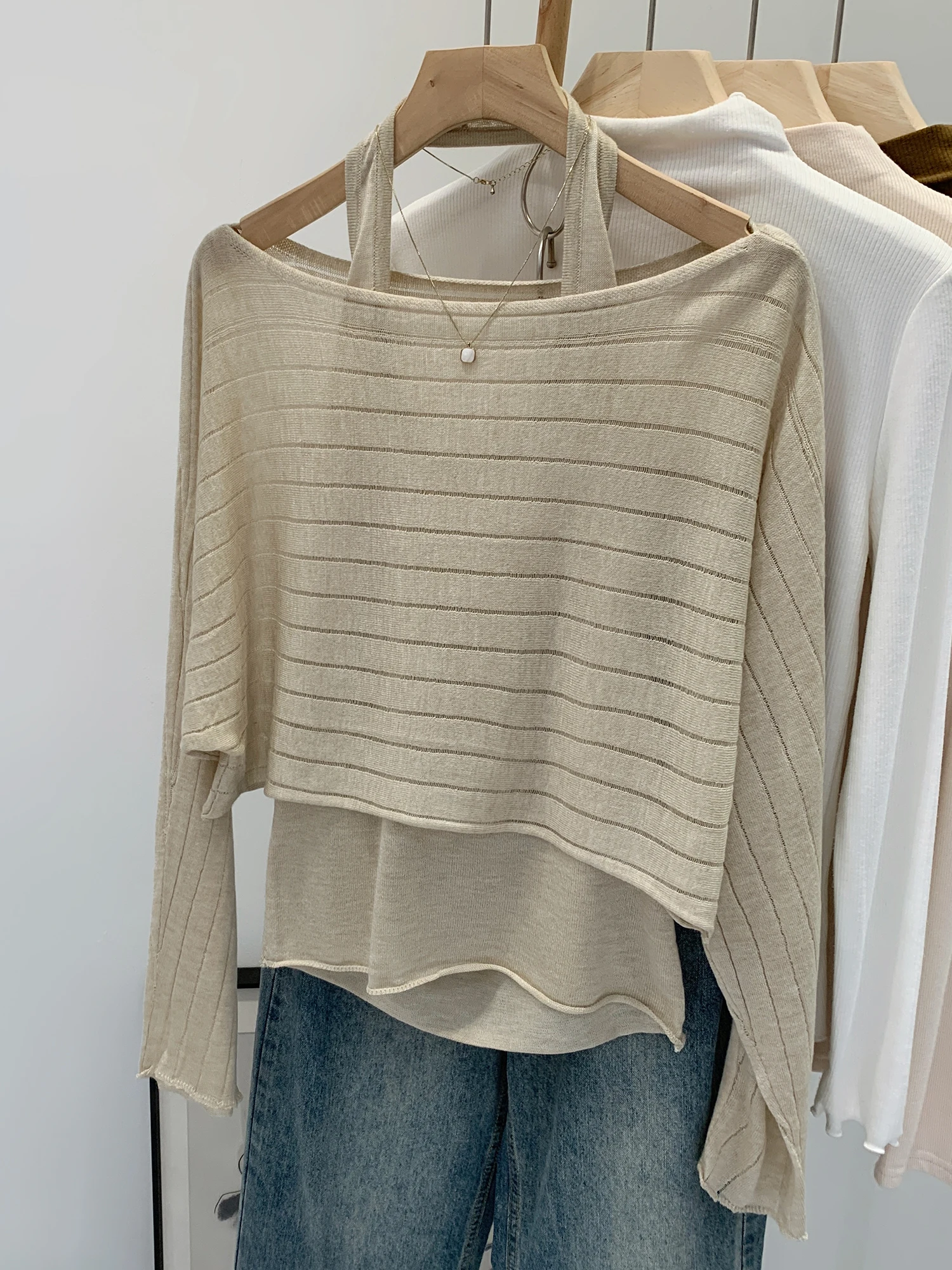 Unique Beautiful Neck Hanging Strap Vest Outerwear Two-Piece Set Single Wear Top for Autumn Commute Korean Style Long Sleeve ...