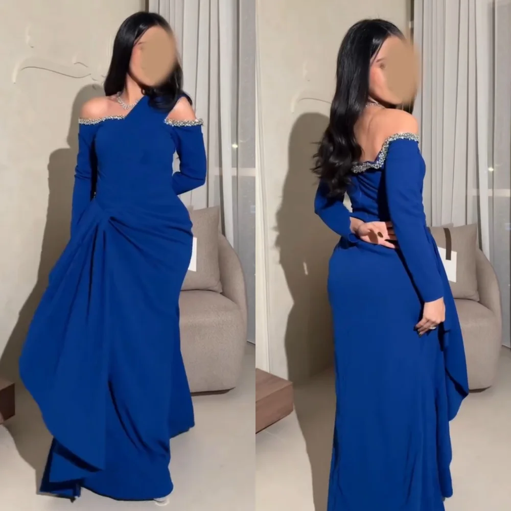 Szyte na miarę, wysokiej jakości, wykwintne sukienki długie, z cekinami, o kroju trąbki, z odkrytymi ramionami, na specjalne okazje, formalne.