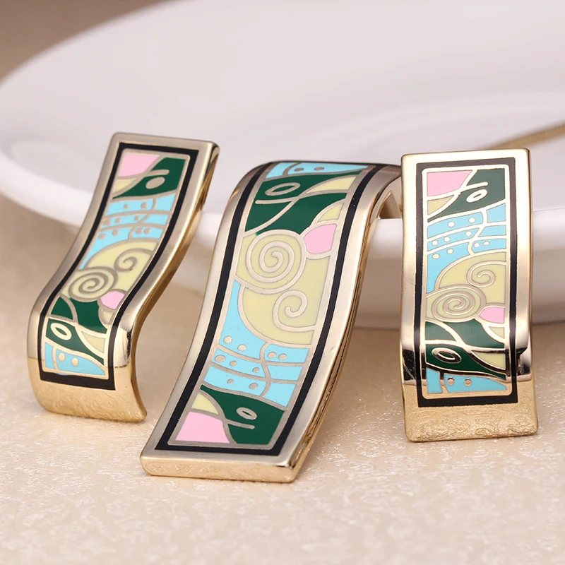 Fashion Fashion-forward Enamel Jewelry Set – Rectangular Pendant Necklace & Round Stud Earrings in Multicolor Enamel