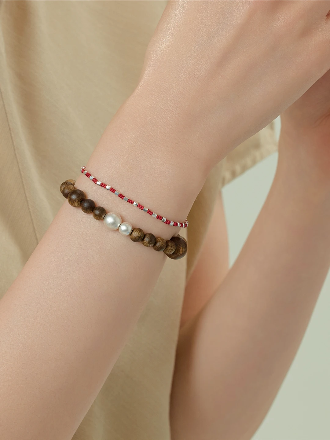 Fanling Original  Red Rope Bracelet Skillfully Woven Facetted Lucky Red Color Fashion Jewelry Neutral Ethnic Style
