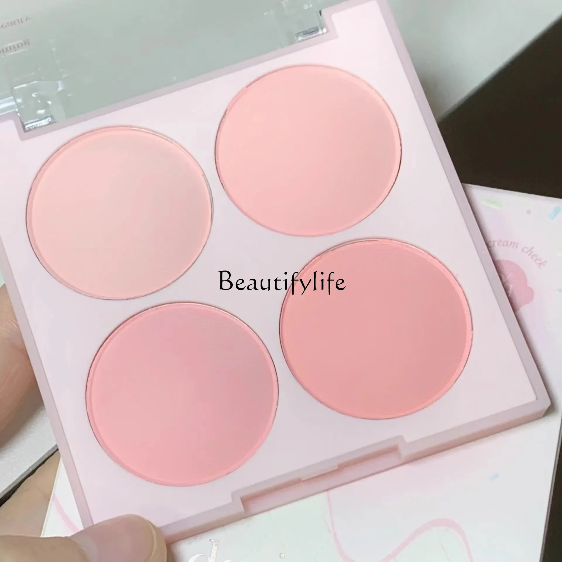 

Ice cream four-color blush matte low saturation pink expansion color peach nude makeup