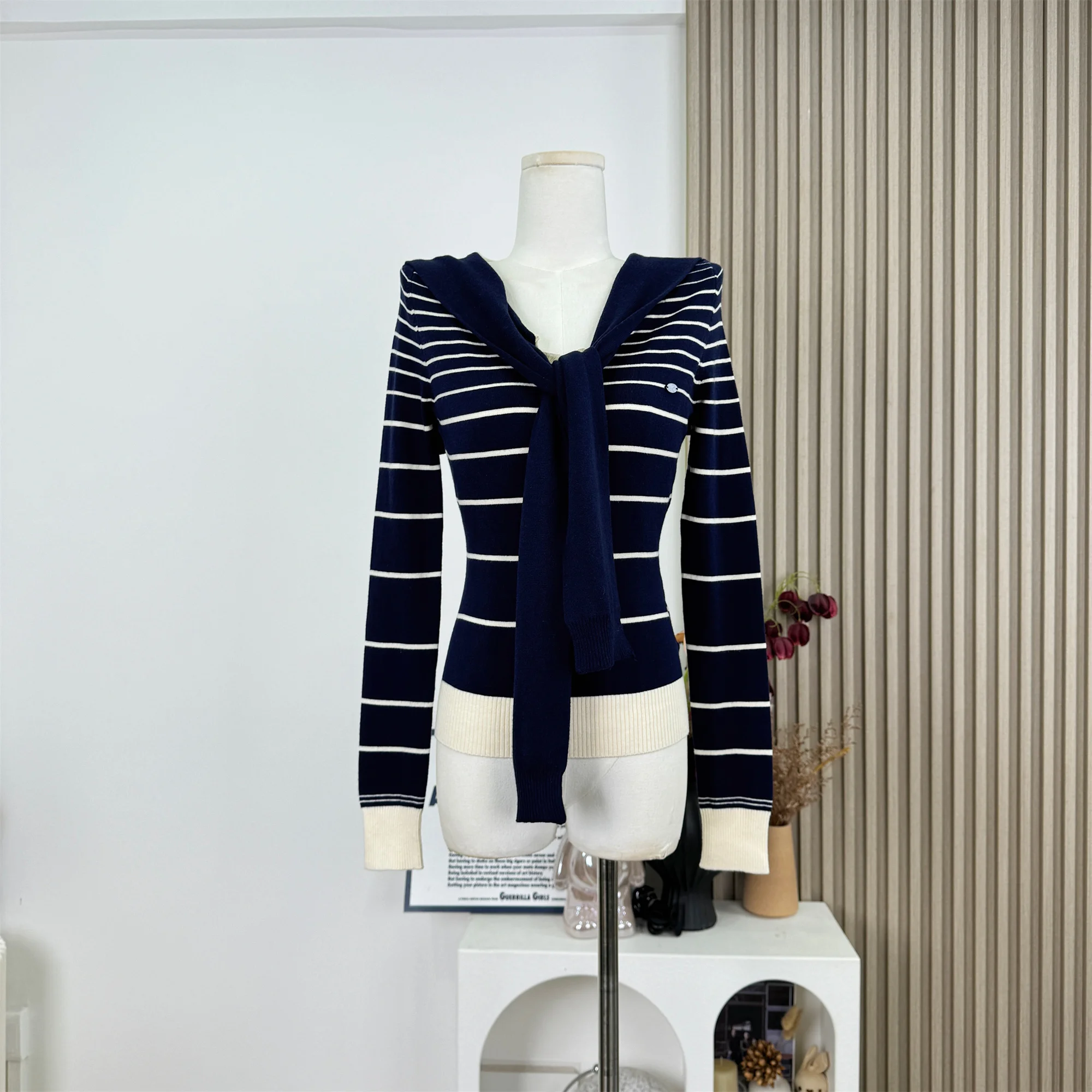 

Модный универсальный полосатый вязаный свитер с v-образным вырезом, женский осенне-зимний Новое поступление, удобные пуловеры с длинными рукавами F290