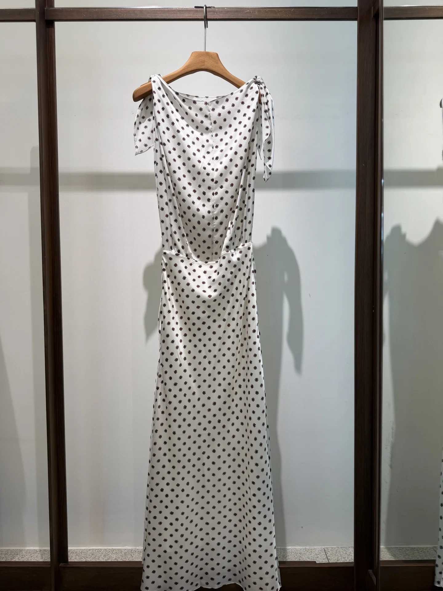 2026 summer new vacation slanted shoulder white polka dot dress