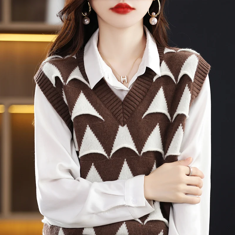 High-Quality Triangle Pattern New Korean Version Of Knitted Sweater Vest Female Temperament Fashion Contrast Color Female Trend