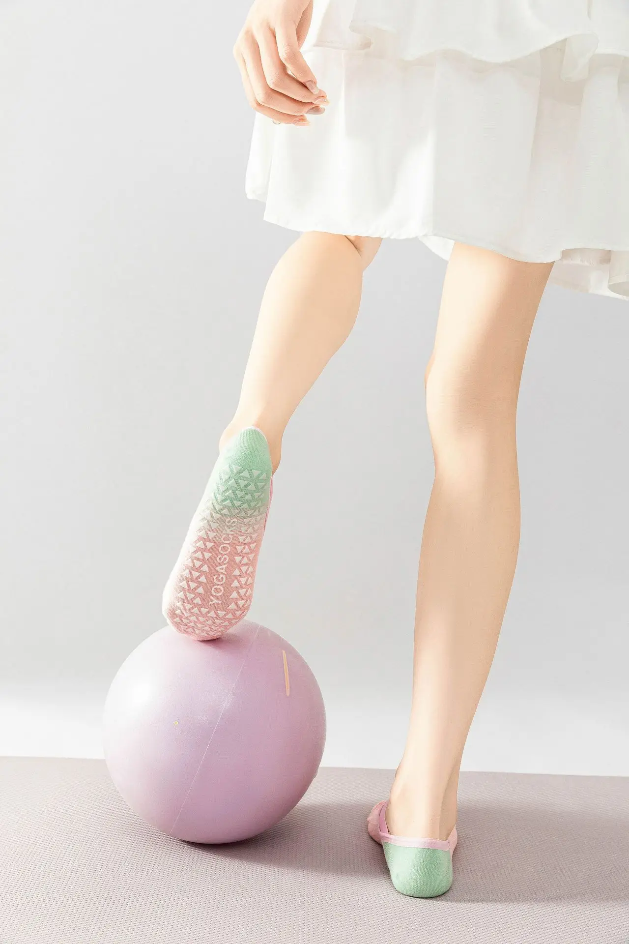 5 Paar Pilates-Socken mit Farbverlauf, rutschfeste Yoga-Socken für Damen, für Indoor-Tanzsport – Detail 13