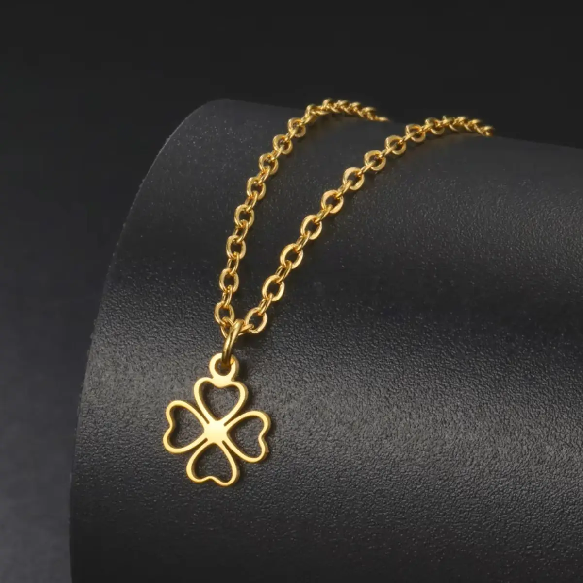 Stainless Steel Mini Four-leaf Clover Pendant Necklaces for Women Chain Necklace Lucky Jewelry 2026 Mother's Day Gift New