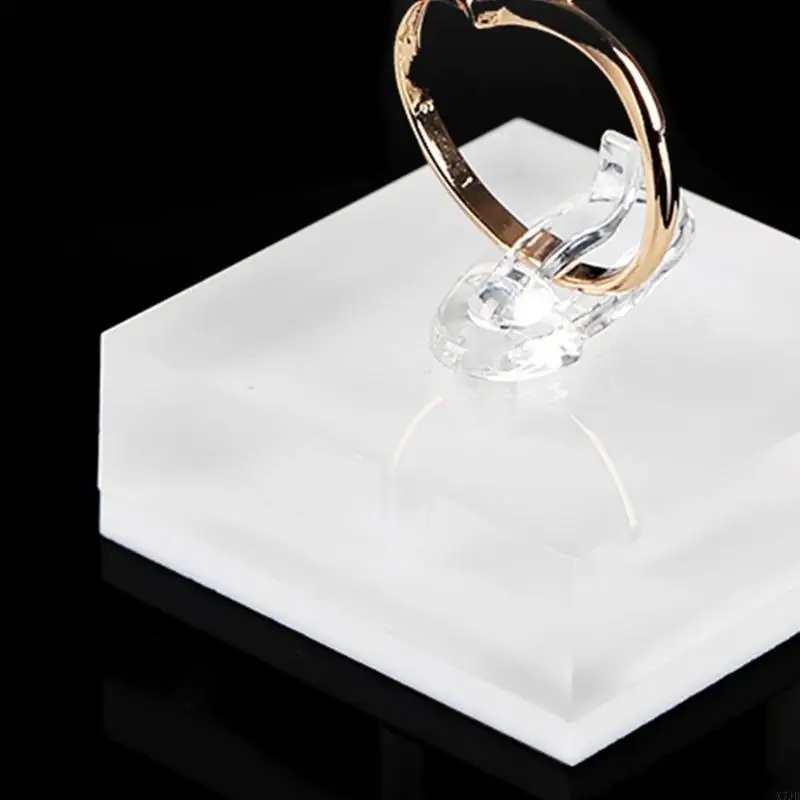 

Finger Ring Clips Display Support Crystal Square for Triangle Ring Storage Holde