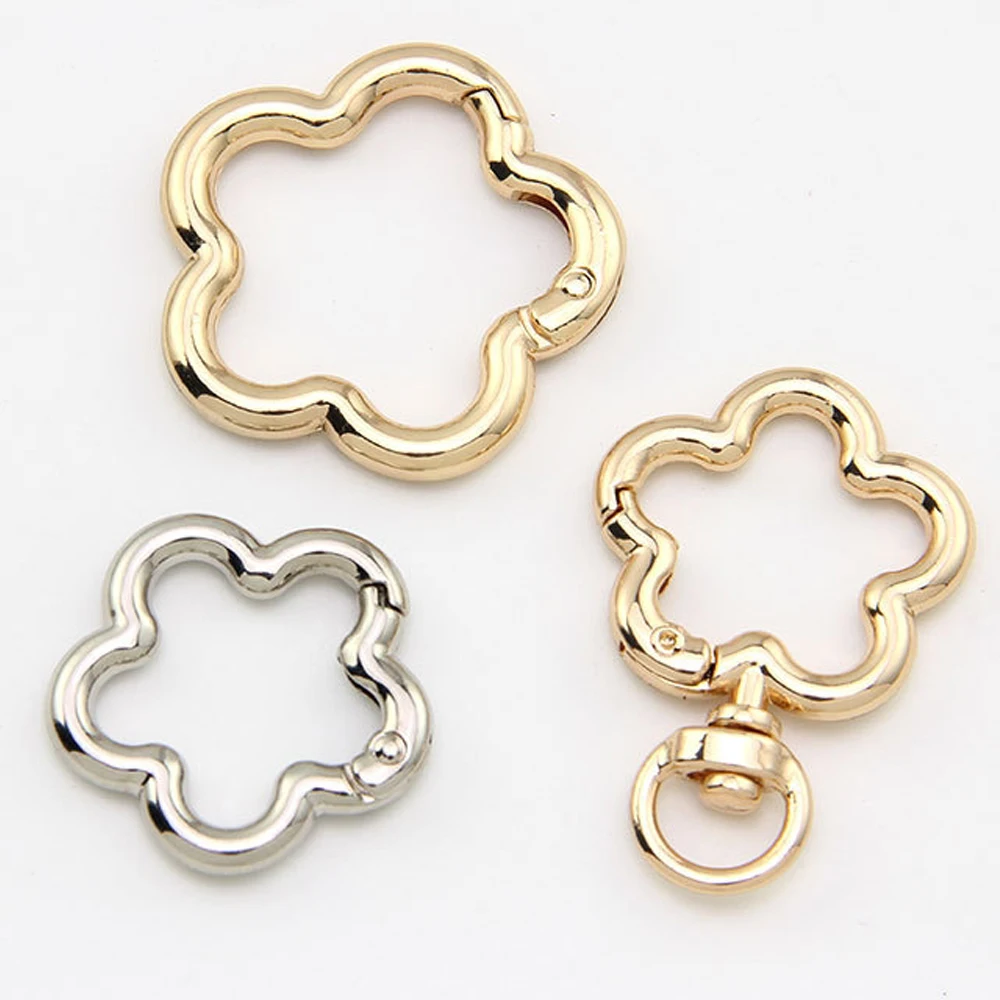 5 Stück Metall-Schlüsselanhänger in Blumenform, drehbarer Schnappverschluss, Schlüsselanhänger, große Blütenfeder, Karabinerhaken für Schlüsselanhänger, Basteln, DIY