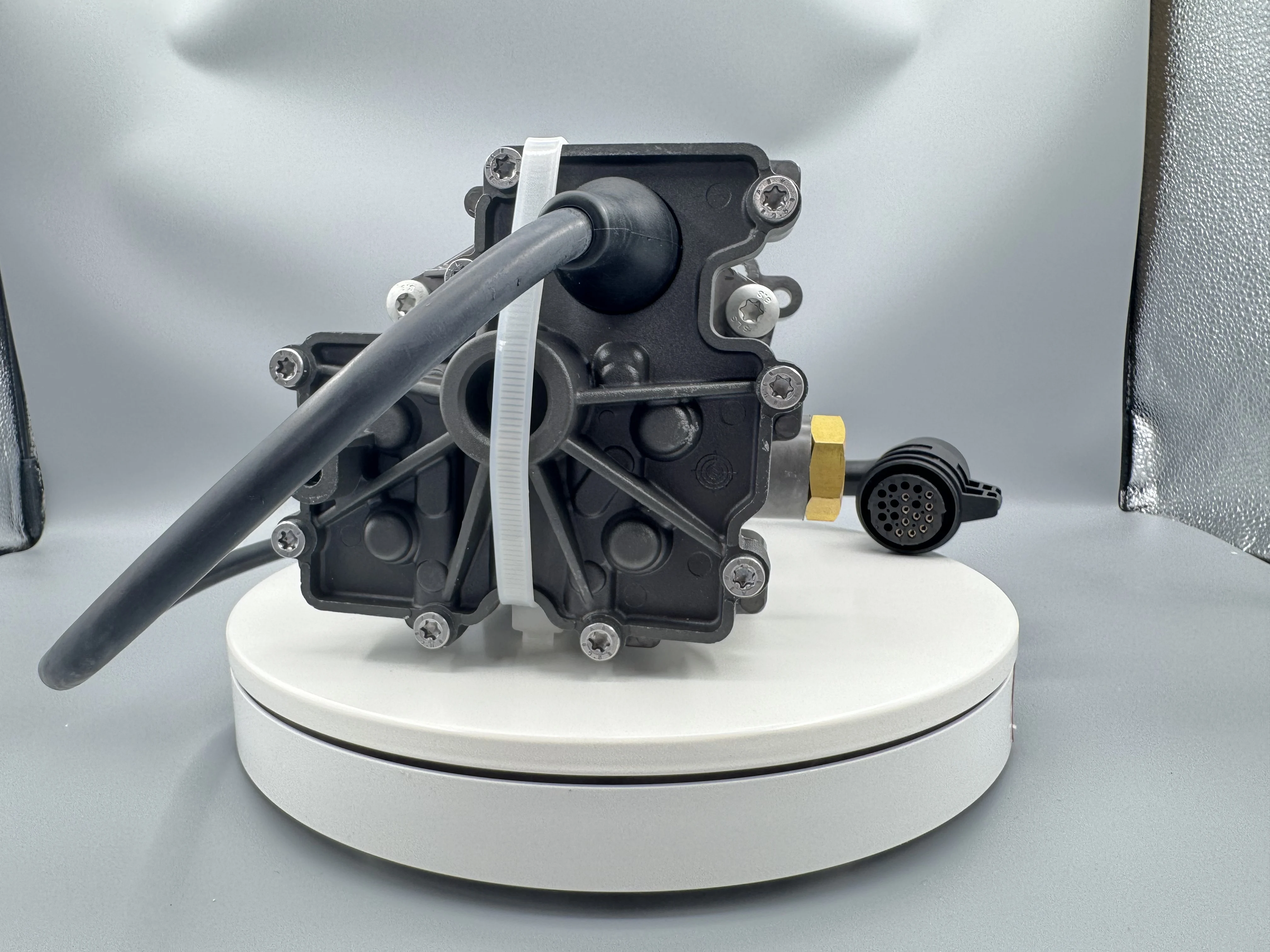 Clutch Servo Actuator K107167 K015875 22279199 20583314 For VOLVO RENAULT
