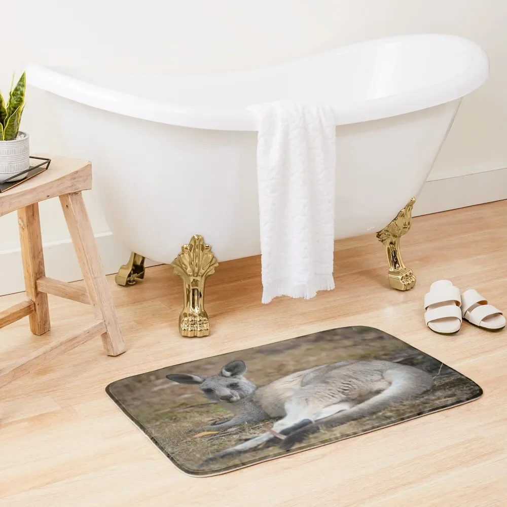 kangaroo chilling in the grass Bath Mat Entrance Door Bathroom Shower Curtain Wc Toilet Accessories Bathroom Mat