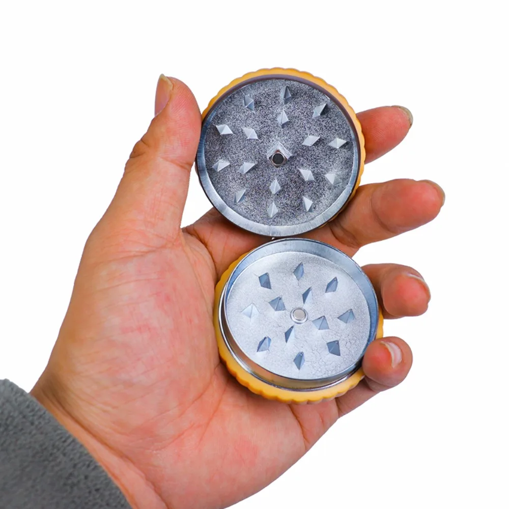 2 Layer Sandwich Biscuit Herb Grinder Creative Metal Manual Rotary Tobacco Grinder Portable Smoking Accessories