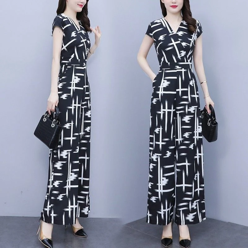 

Women's Striped Summer Jumpsuit 2026 New Sleeveless Wide Leg Playsuit Lightweight Elegant Casual Outfit for Beach Holiday