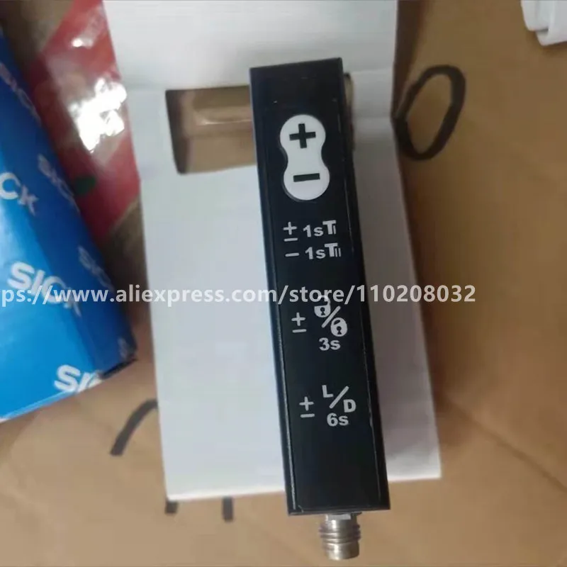 New Original Ultrasonic Label Sensor UFN3-70B413 No. 6049678